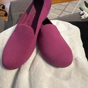 Women's Rothy’s Magenta Pink Loafers